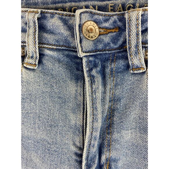 American Eagle stretch light wash denim boyfriend jeans size 24x25 (1127) - Picture 4 of 11